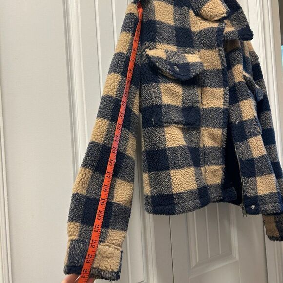 NWT American Eagle Checkered Zip-Up Sherpa Shacket - Picture 8 of 12